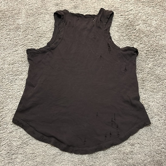 Chaser Tank Top 💋 - Picture 4 of 4